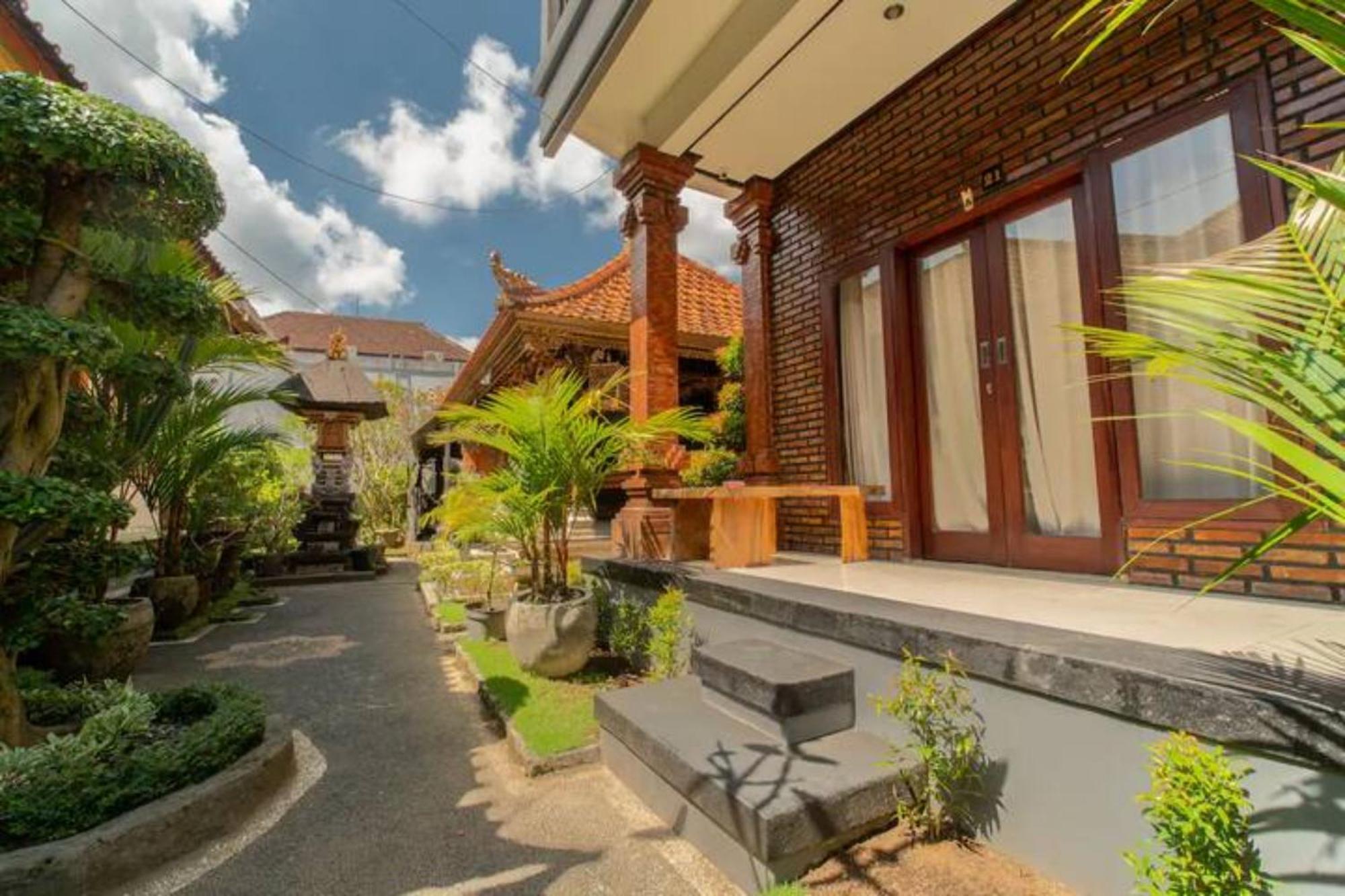 Pondok Lulik Homestay Canggu ภายนอก รูปภาพ